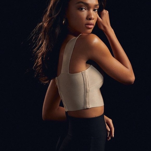 ❗️SOLD❗️Babaton Chance Bandage Tank Top Size M - Picture 2 of 9